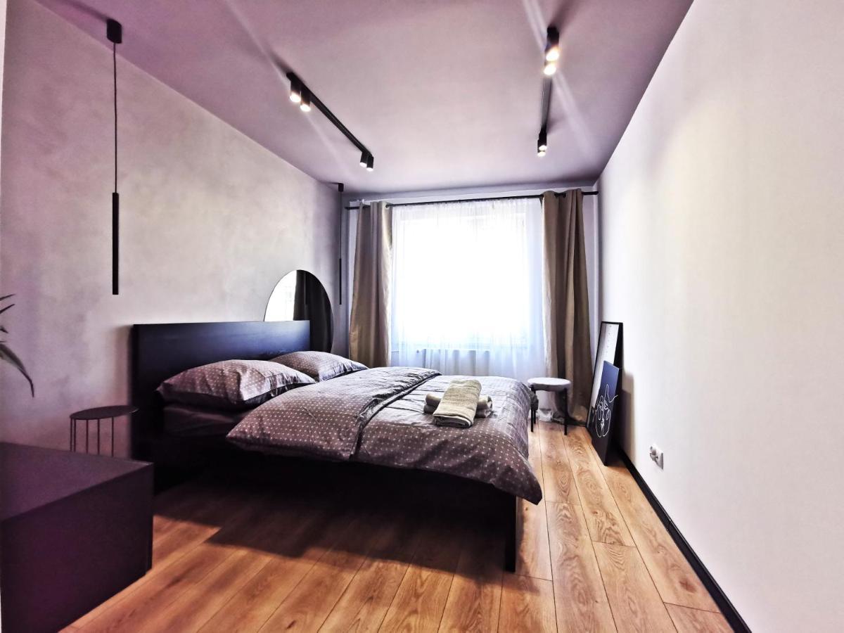 Gliniana Apartment ~ Self Check-In 24H ~ Lift Wroclaw Bagian luar foto